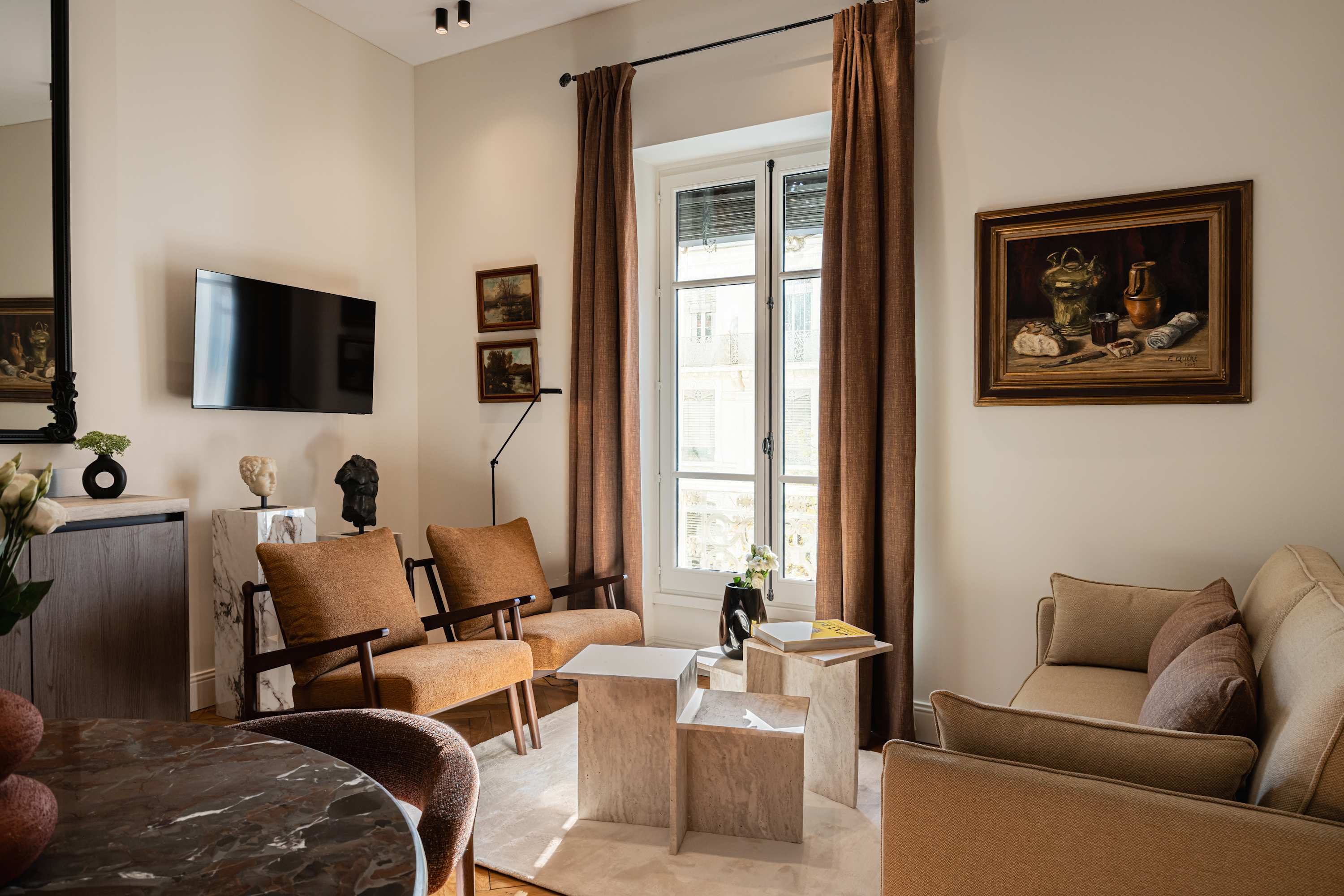 ALTO - La Suite Republique IV - 2 bedrooms w/AC - photo 1